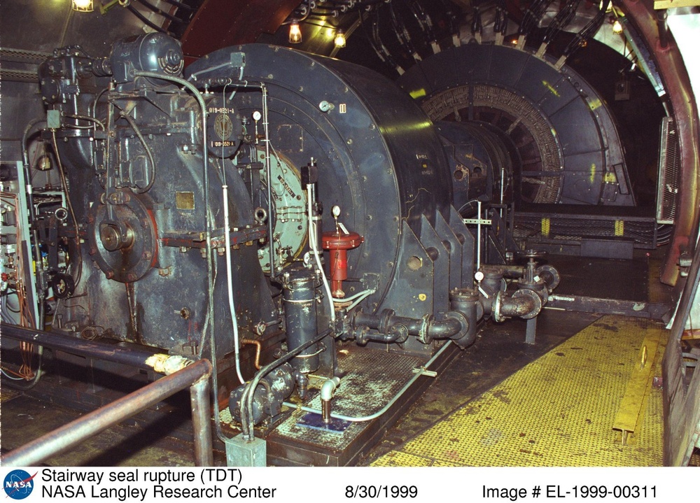 Stairway seal rupture (TDT)