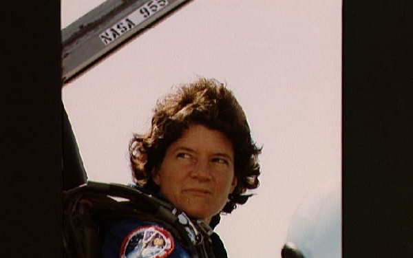 Astronaut Sally K. Ride prepares to leave for KSC