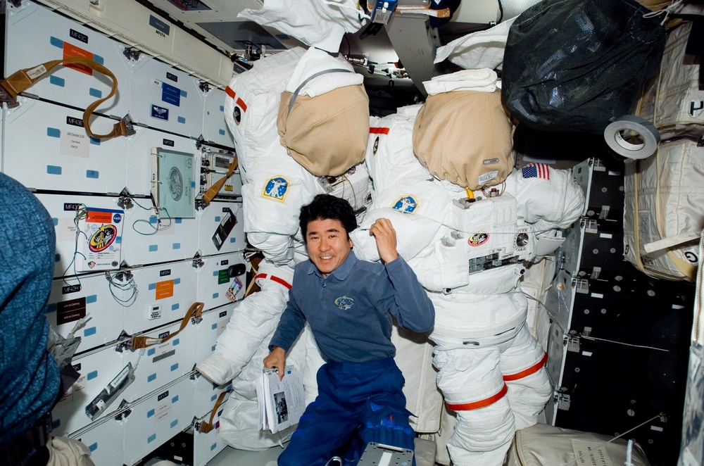 Doi in the FWD MDDK during STS-123