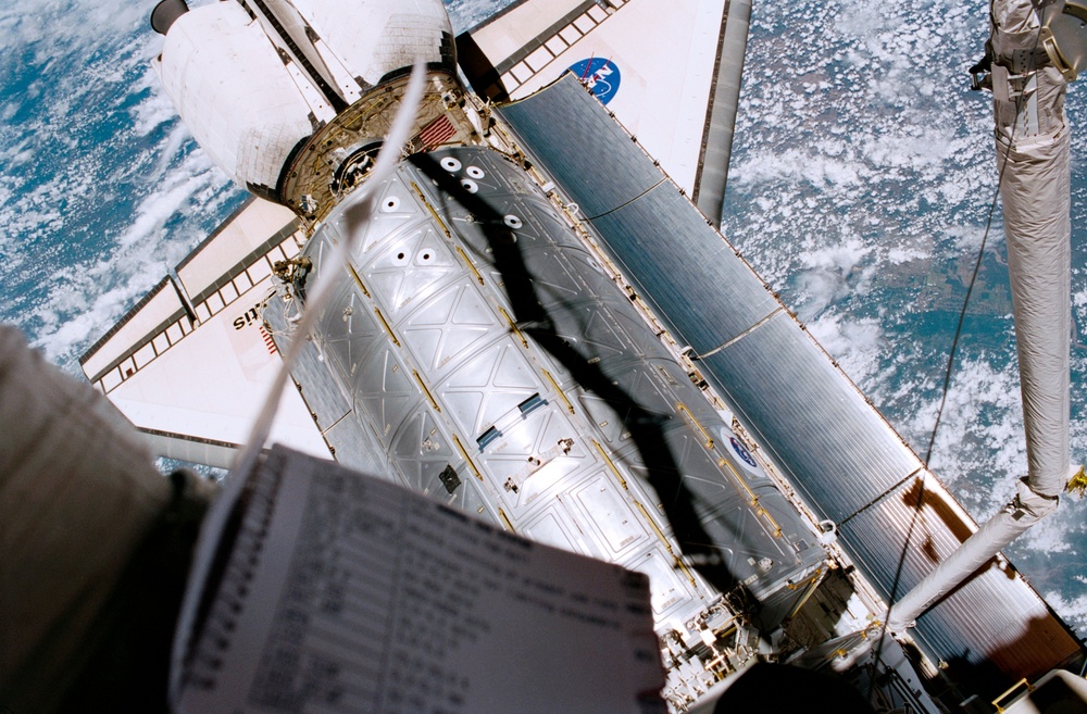 U.S. Destiny Laboratory module in Atlantis' payload bay