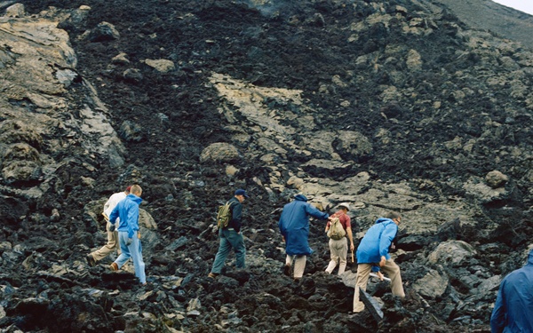 ASTRONAUT GROUP - GEOLOGICAL TRAINING - HAWAII