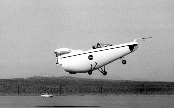 M2-F1 in flight during low-speed car tow