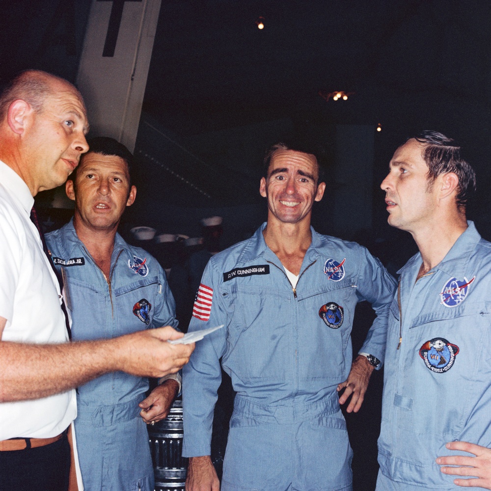 RECOVERY -  APOLLO 7 RECEPTION