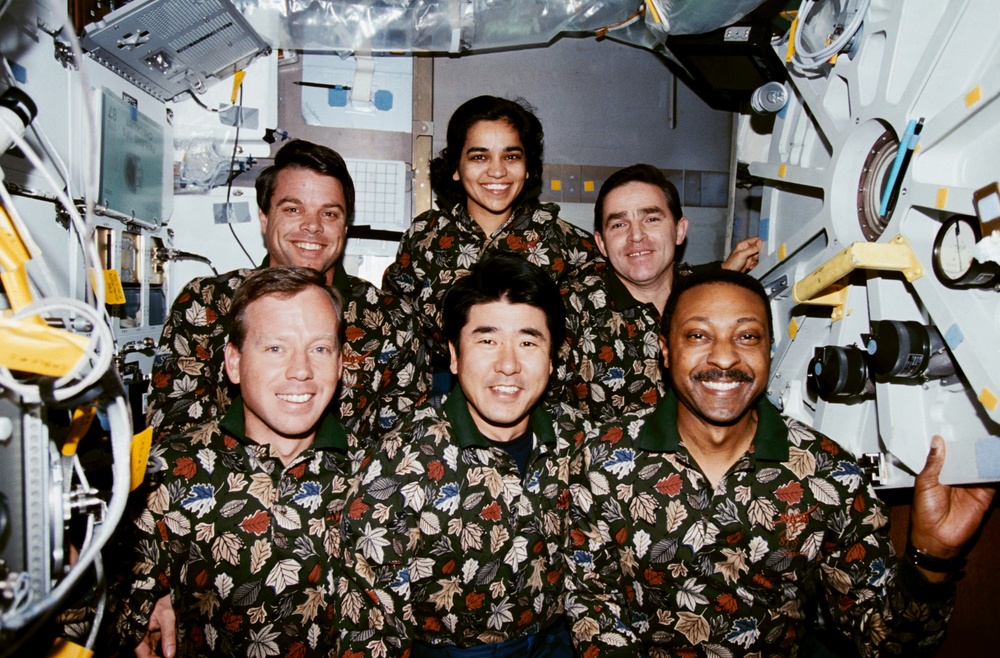 STS-87 onboard crew portraits