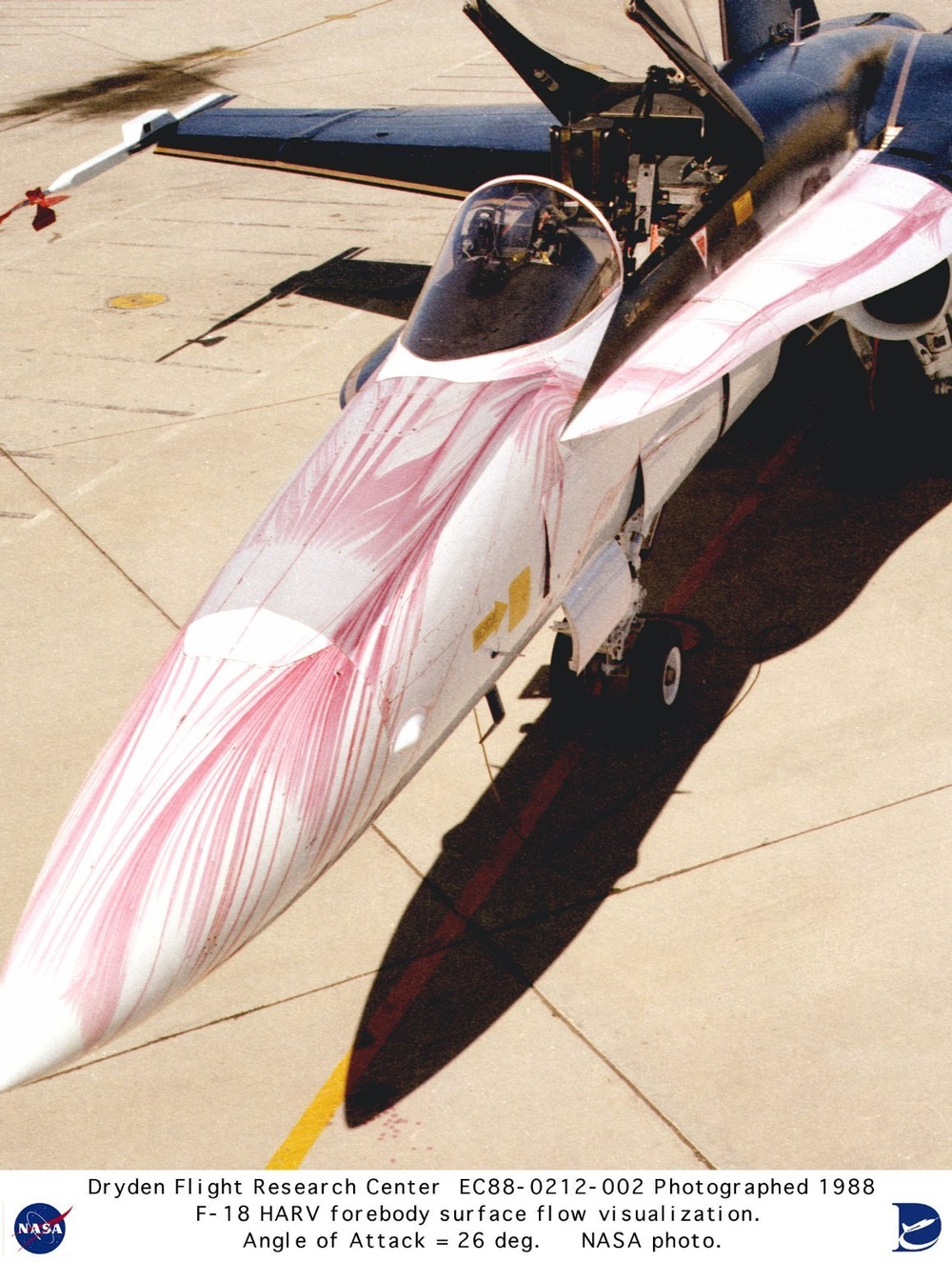 F-18 HARV forebody surface flow visualization at 26 degree angle of attack