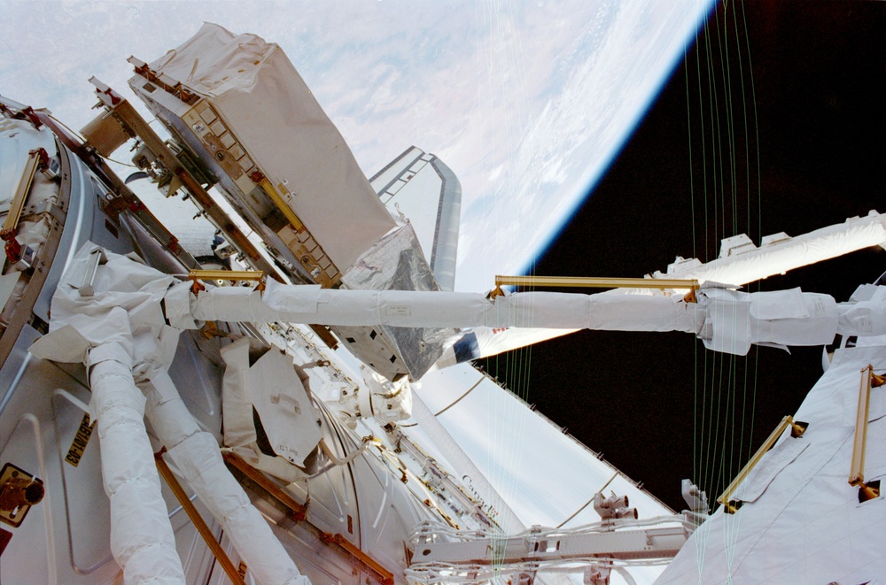 View of aft MTS Struts for the S0 Truss taken during the fourth EVA of STS-110