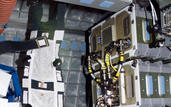 Chawla works at the MGM experiment in the Spacehab RDM during STS-107