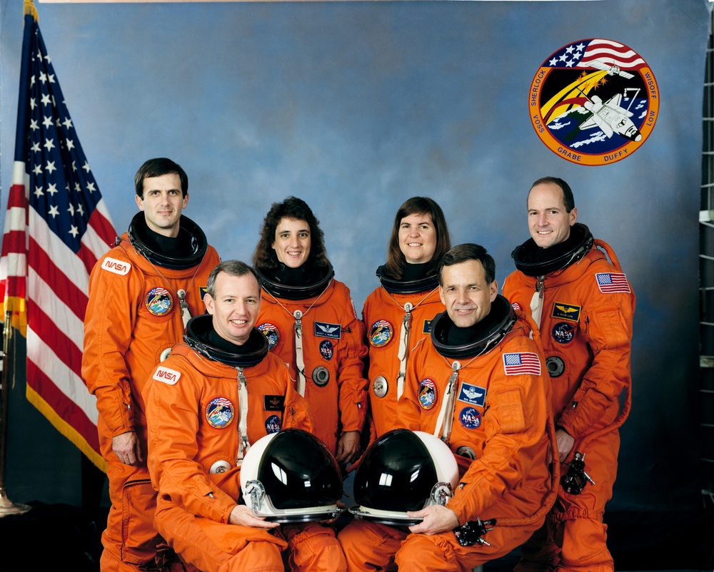 STS-57 Endeavour, Orbiter Vehicle (OV) 105, official crew portrait