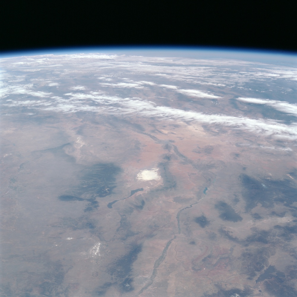 Earth observation image of the Rio Grande rift taken during STS-100