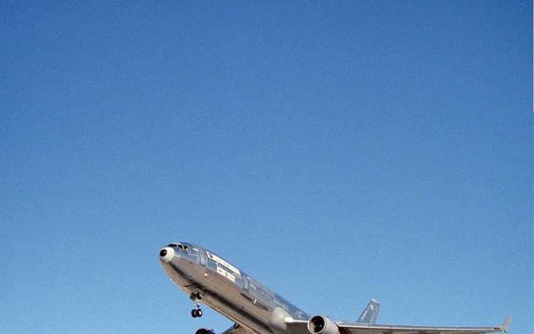 MD-11 PCA - landing at DFRC