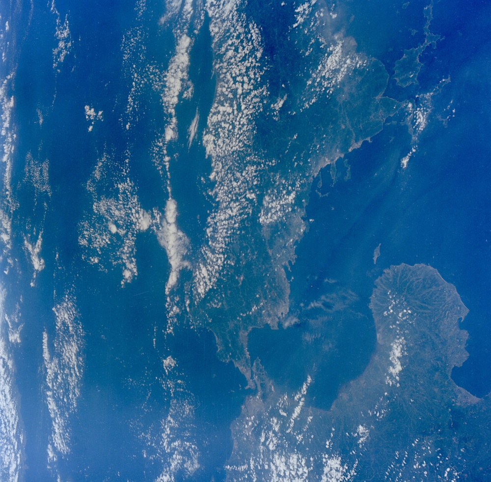 EARTH SKY - (70mm Hasselblad)