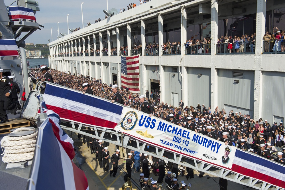 USS Michael Murphy commissioned in New York