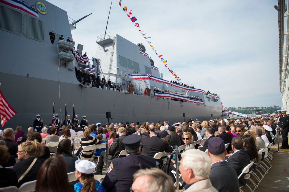 USS Michael Murphy commissioned in New York