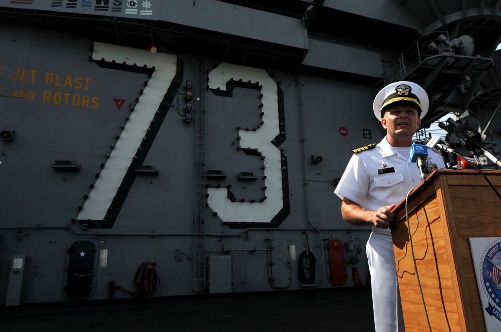 USS George Washington captain talks to media in Malaysian port