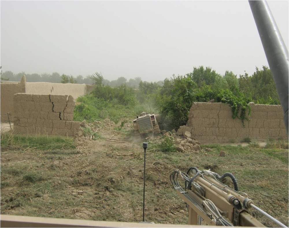 818th Engineer Company using DOKING to conduct clearance operations