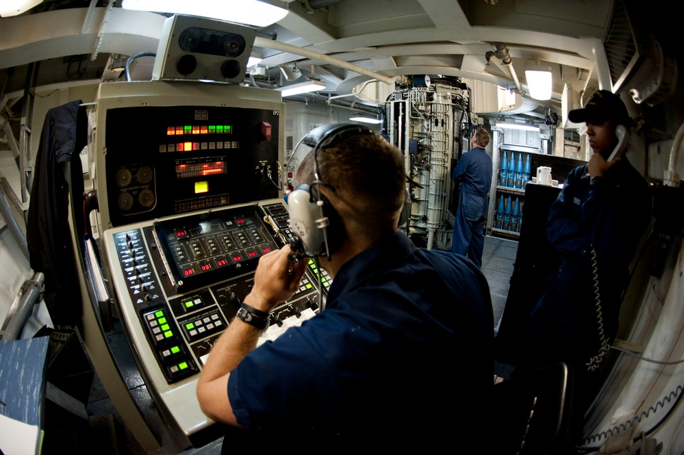 George Washington Carrier Strike Group patrols western Pacific