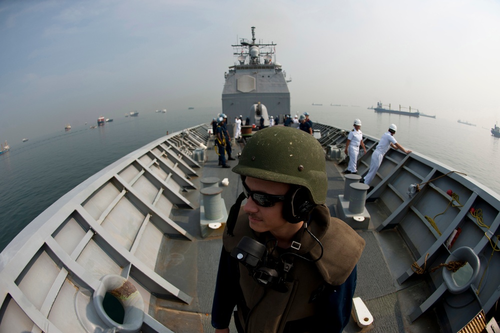 George Washington Carrier Strike Group patrols western Pacific