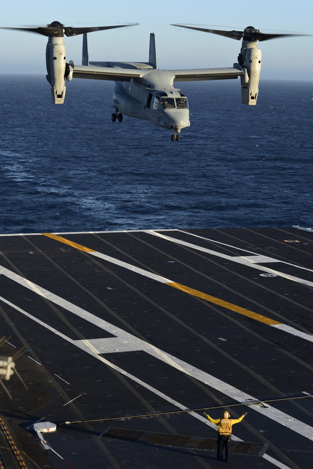 MV-22 Osprey prepares to land