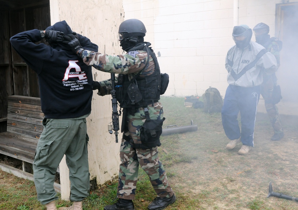 Bragg MPs partner with North Carolina special tactical teams