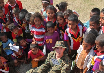 15th Marines Expeditionary Unit plays Santa
