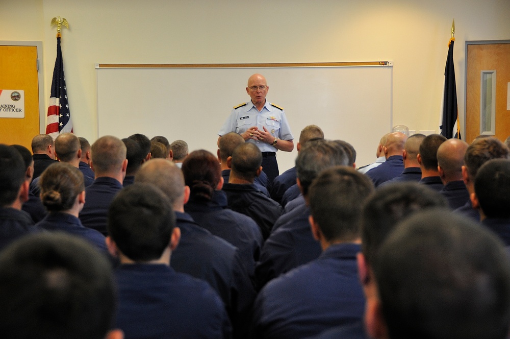 Coast Guard commandant visits New York
