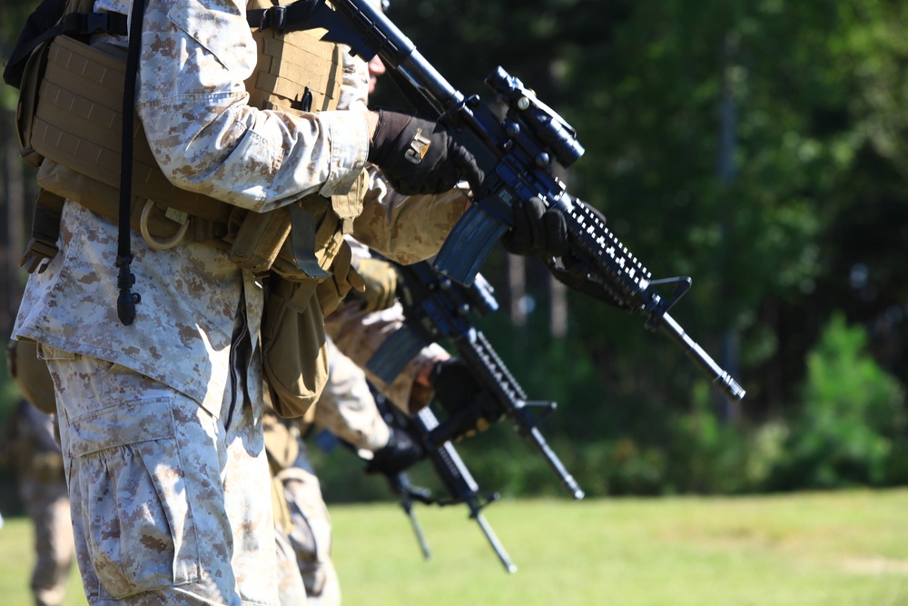 Engineer Marines press training advantage