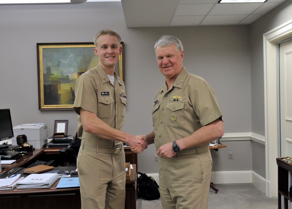 CNO meets with OPNAV staff