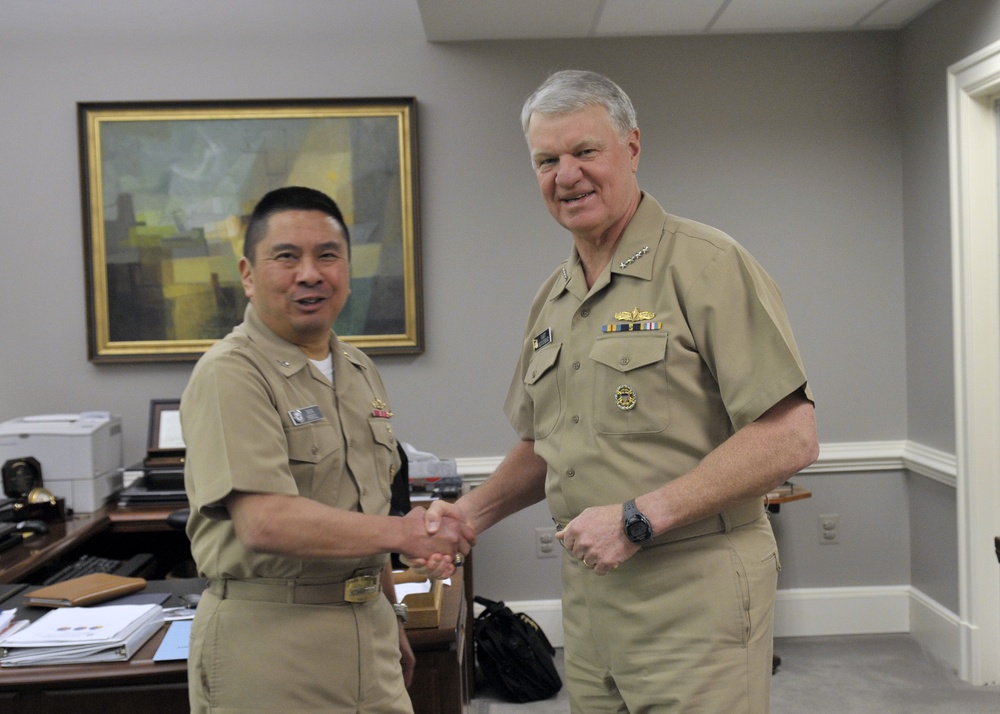 CNO meets with OPNAV staff