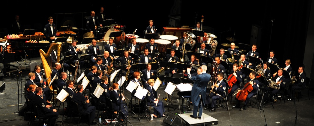 US Air Force Concert Band, Singing Sergeants kick off 2012 Fall Tour