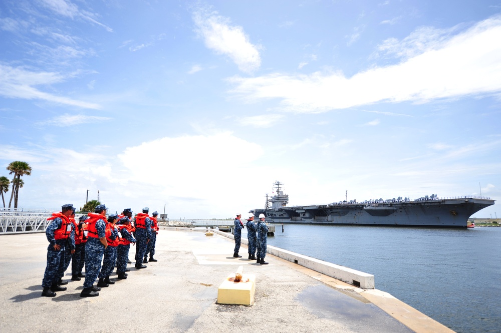 USS Abraham Lincoln