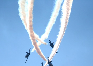 The Patriots Jet Team zooms for fans