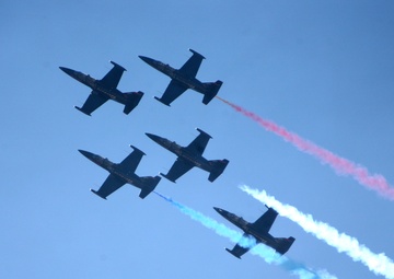 The Patriots Jet Team zooms for fans