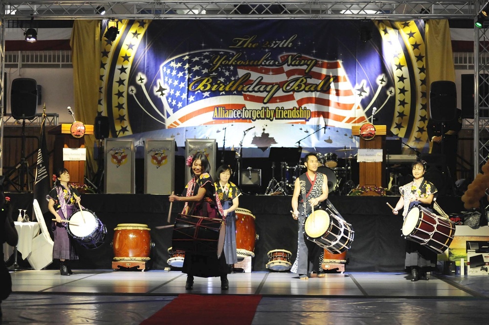 Fleet Activities Yokosuka hosts US Navy's 237th Birthday Ball