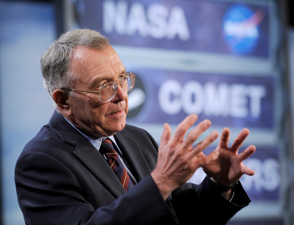 First Comet Encounter (201009100009HQ)