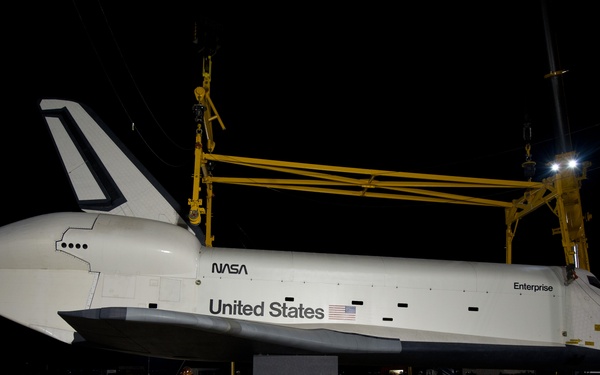 Shuttle Enterprise Mating To SCA (201204200002HQ)