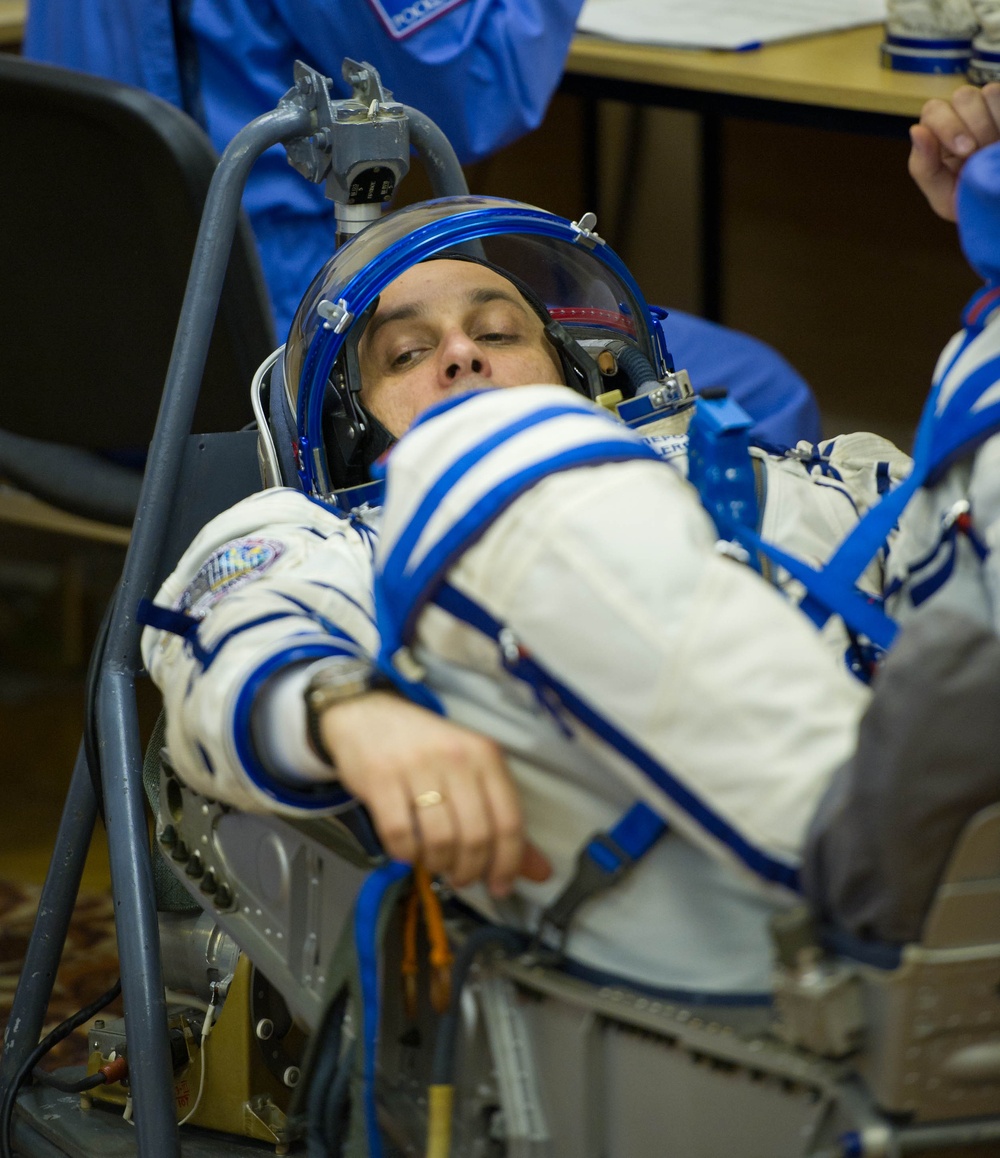 Expedition 29 Preflight (201111140018HQ)