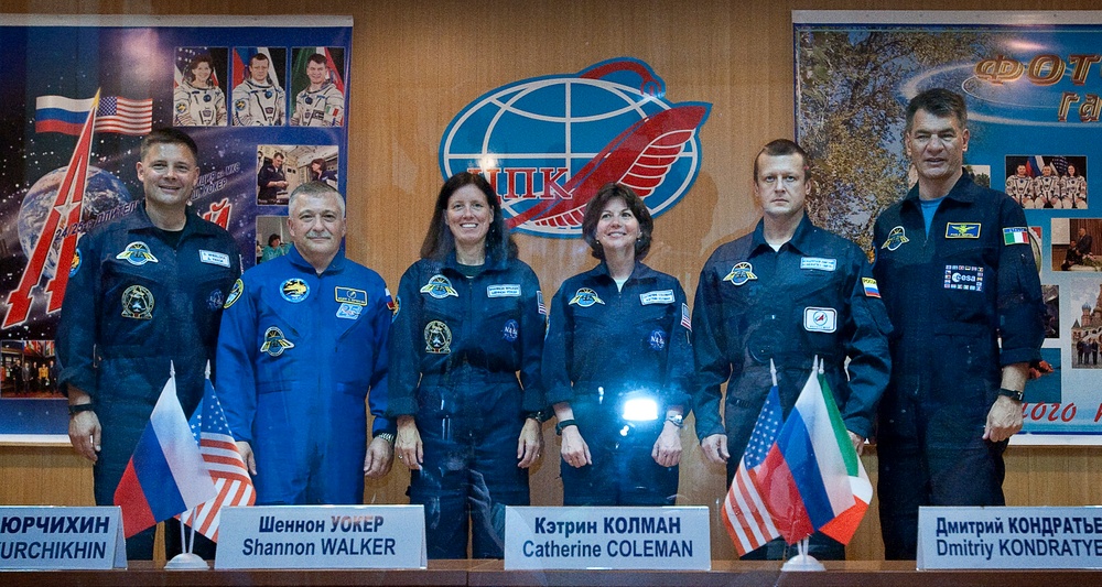 Expedition 24 Prelaunch Press Conference (201006140013HQ)