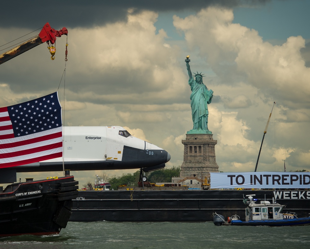 Space Shuttle Enterprise Move to Intrepid (201206060001HQ)