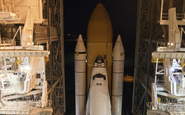Discovery Returns to the VAB