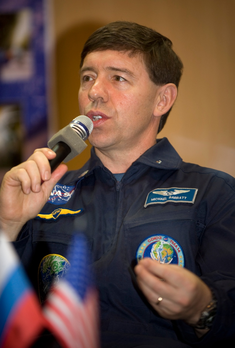 Expedition 19 Press Conference (200903250009HQ)