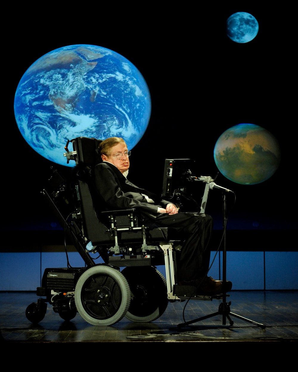 Stephen Hawking NASA 50th (200804210001HQ)