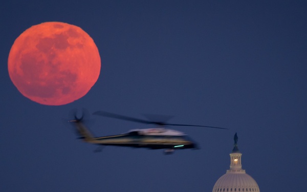 Full Moon (201202070004HQ)