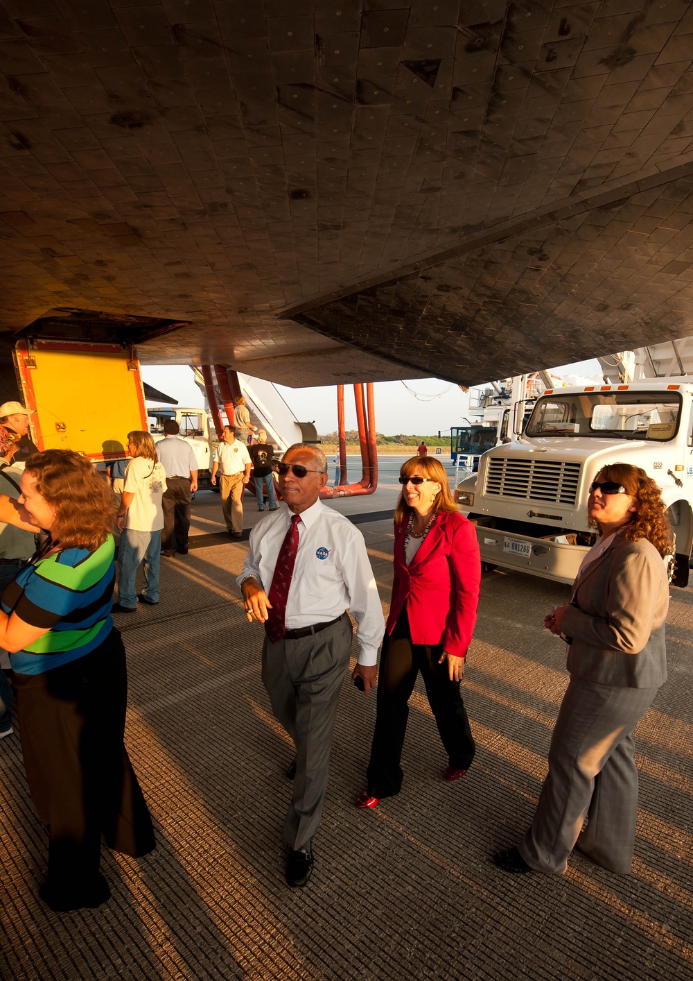 STS-135 Atlantis Landing (201107210019HQ)