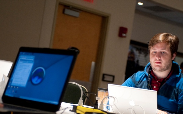 STS-129 Tweetup (200911150004HQ)