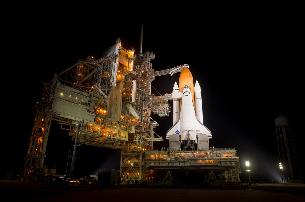 STS-133 Discovery (201011030002HQ)