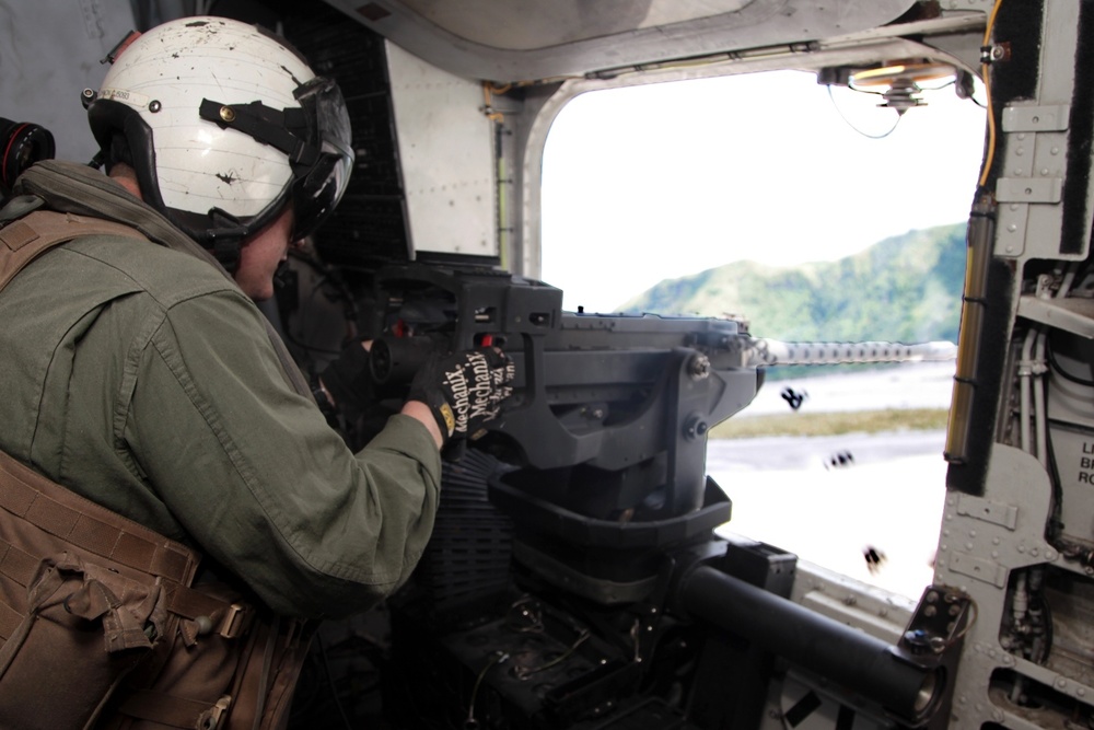 31st MEU Marines, Philippine Marines execute helicopter raid