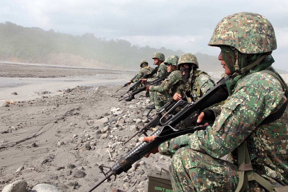 DVIDS - News - 31st MEU Marines, Philippine Marines execute helicopter raid