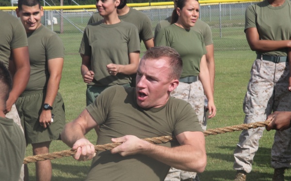 Rams roll Snake Eyes in field meet