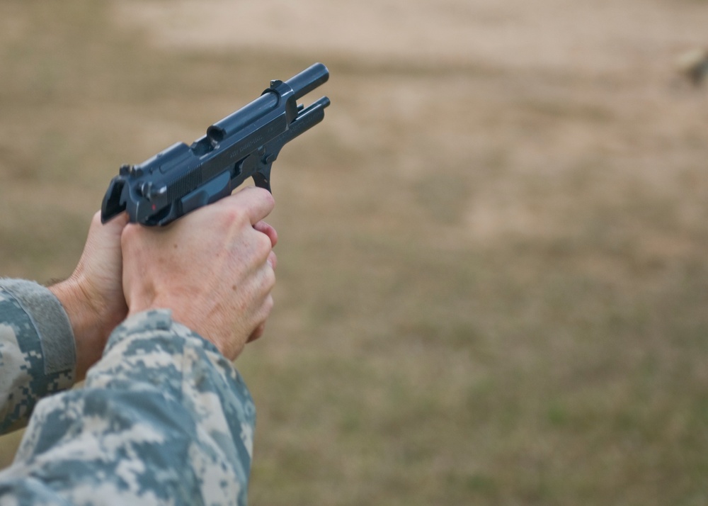 Civil affairs soldiers zero in at Fort Meade