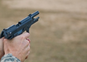 Civil affairs soldiers zero in at Fort Meade